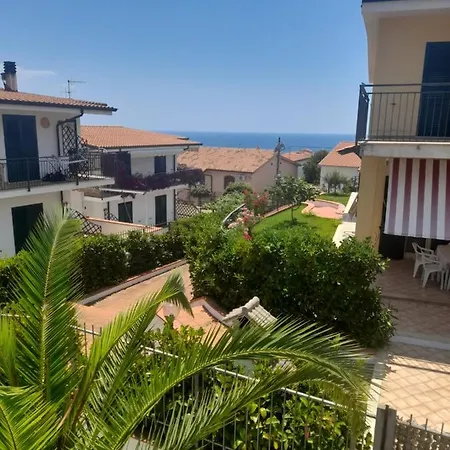 Appartamento A Charming For 6 Persons With A Swimming Pool
